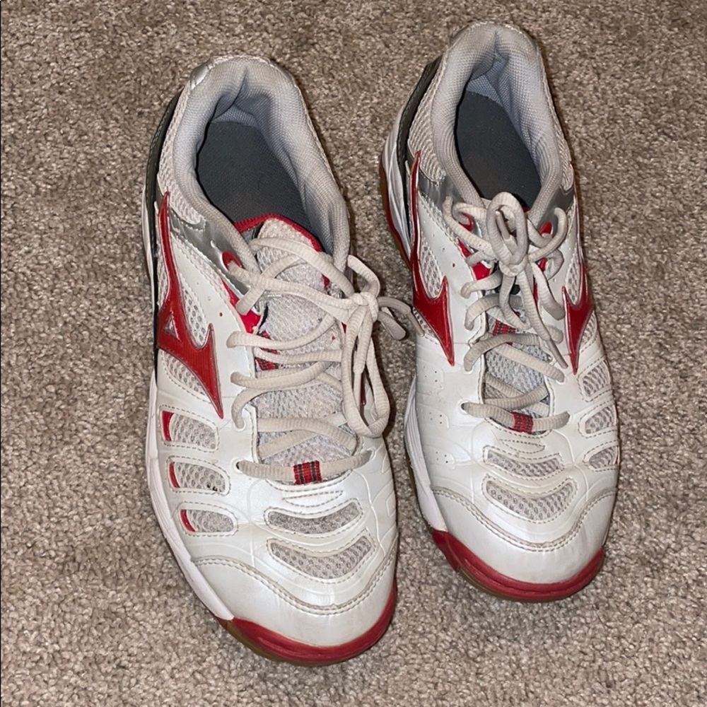 Volleyball shoes